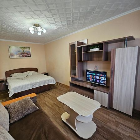 Lux Apartment On Potanina 19 Ustʼ-Kamenogorsk Εξωτερικό φωτογραφία