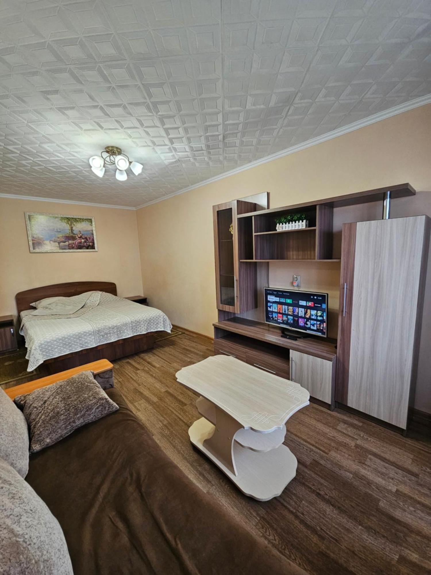 Lux Apartment On Potanina 19 Ustʼ-Kamenogorsk Εξωτερικό φωτογραφία
